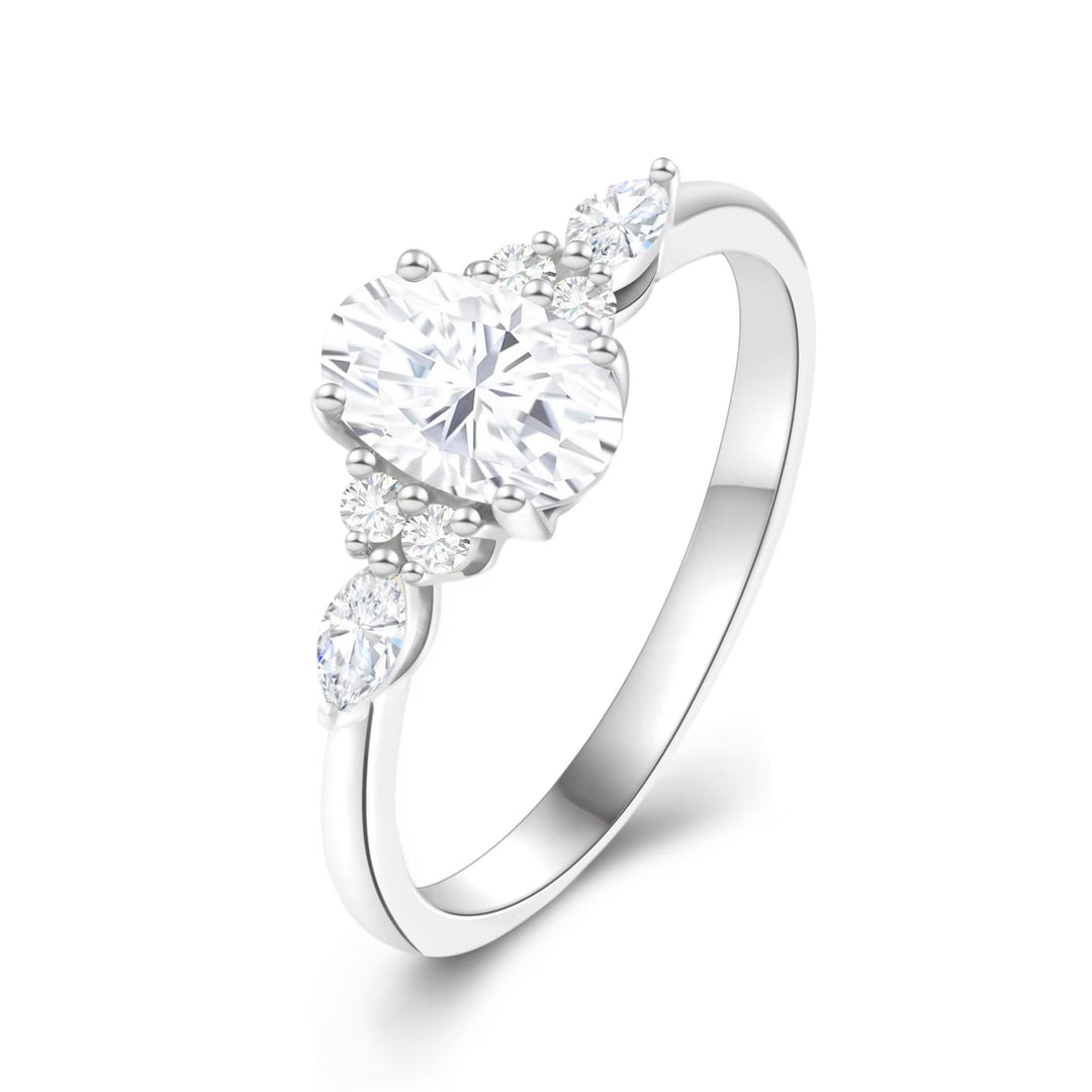 Oval Cut Engagement Ring